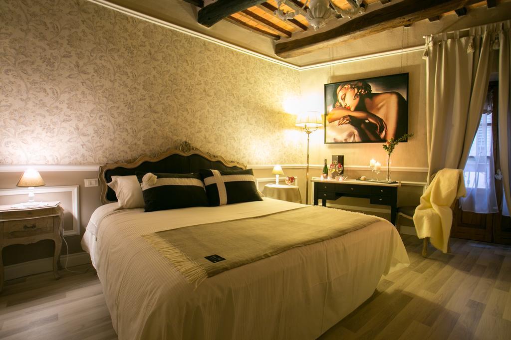 San Michele Al Borgo Bed & Breakfast Castiglion Fiorentino Room photo